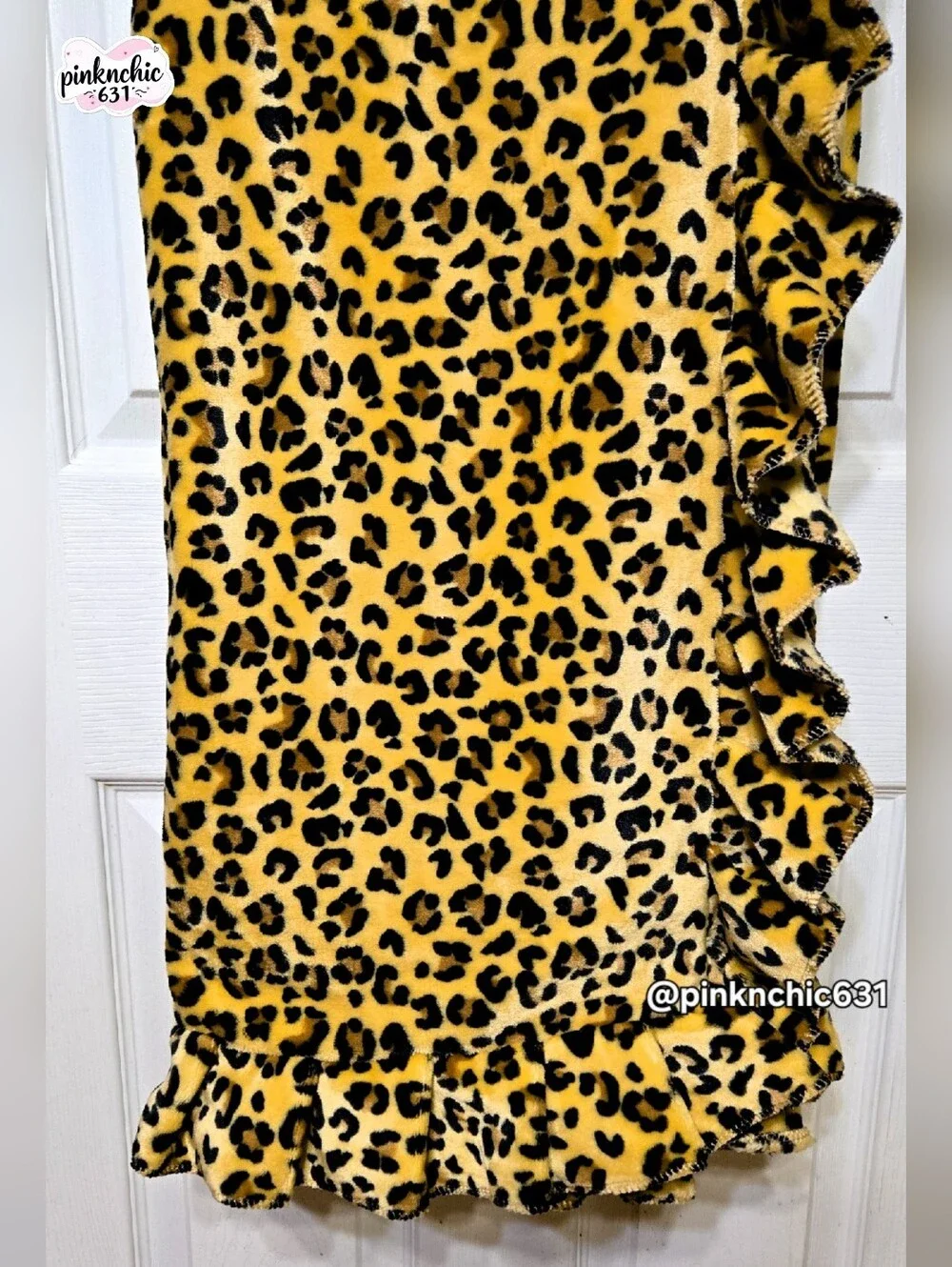Juicy Couture Leopard Cheetah Print Ruffled Edge Plush Throw Blanket